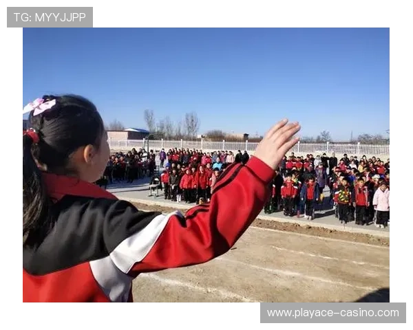 塞内加尔归化球员全程高唱国歌展现满满热忱态度获网友盛赞好评声 塞内加尔归化球员全程高唱国歌展现满满热忱态度获网友盛赞好评声