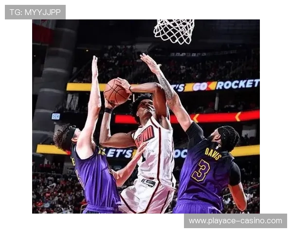 湖人豪取十二胜一负老詹封盖三将合砍六十分火箭惨遭碾压全场怒袭